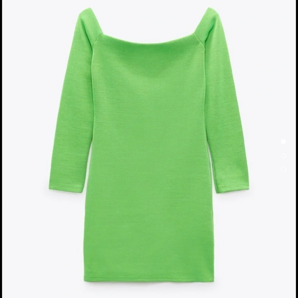 green off shoulder dress zara Janese Off Shoulder Midi Dress main image 1